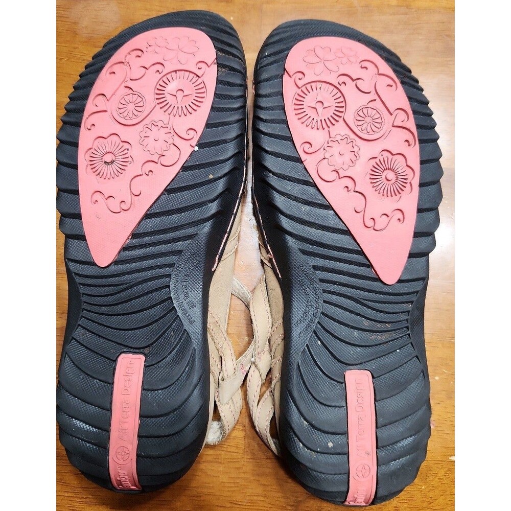 sandals - Picture 4 of 5